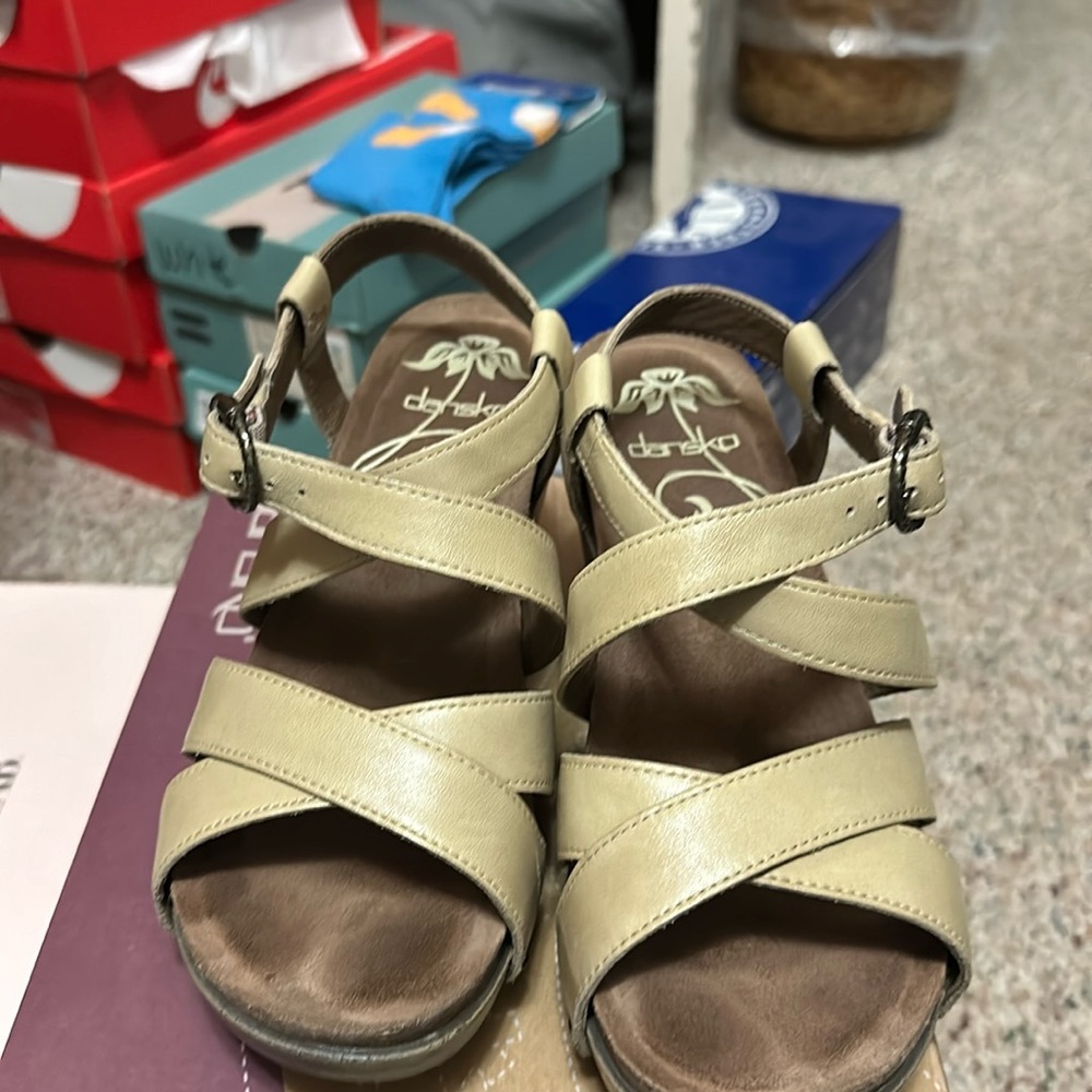 Dansko “Frida”